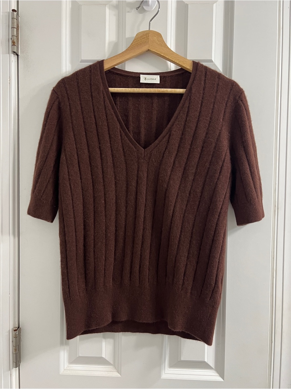 LILYSILK Cashmere V-Neck Sweater - Chocolate Brown Size Medium - Picture 2 of 9